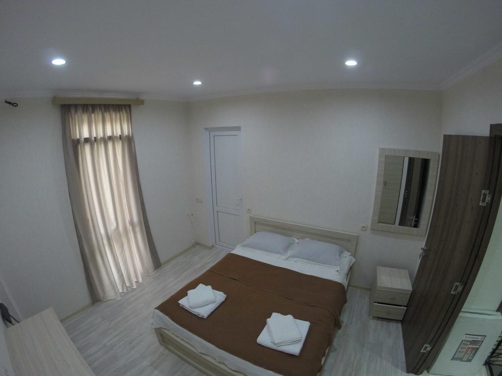 Guest House Rampa Tbilisi Rom bilde